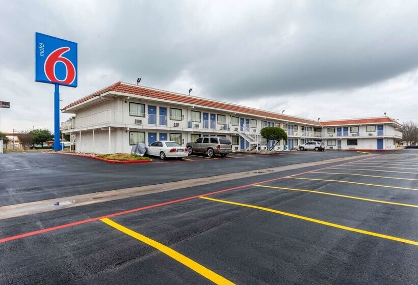 Motel 6north Richland Hills, Tx