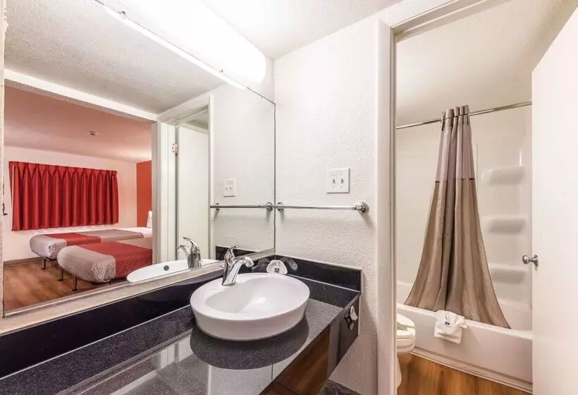 Motel 6north Richland Hills, Tx