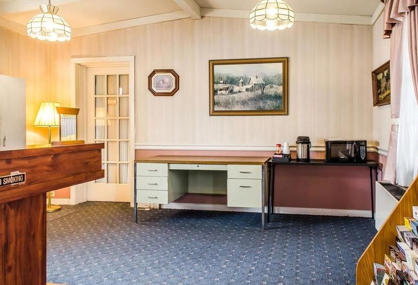 فندق على الطريق Rodeway Inn Akron