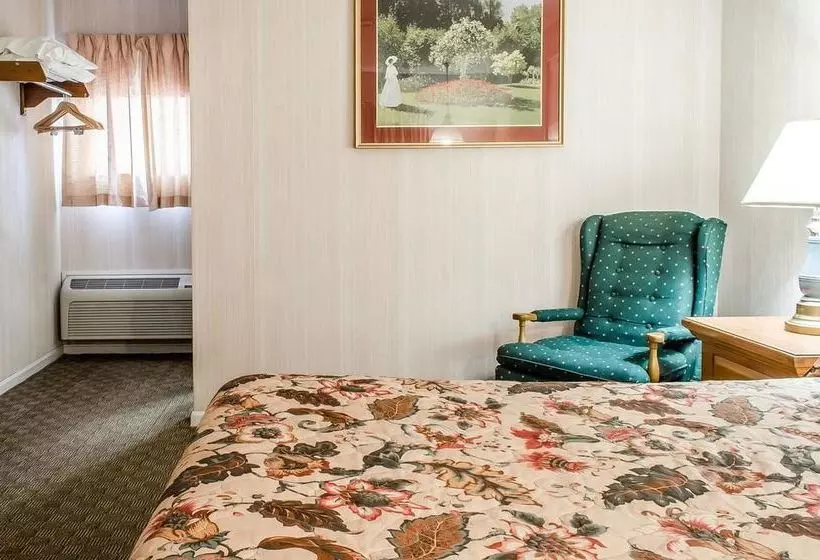 مُتل Rodeway Inn Akron