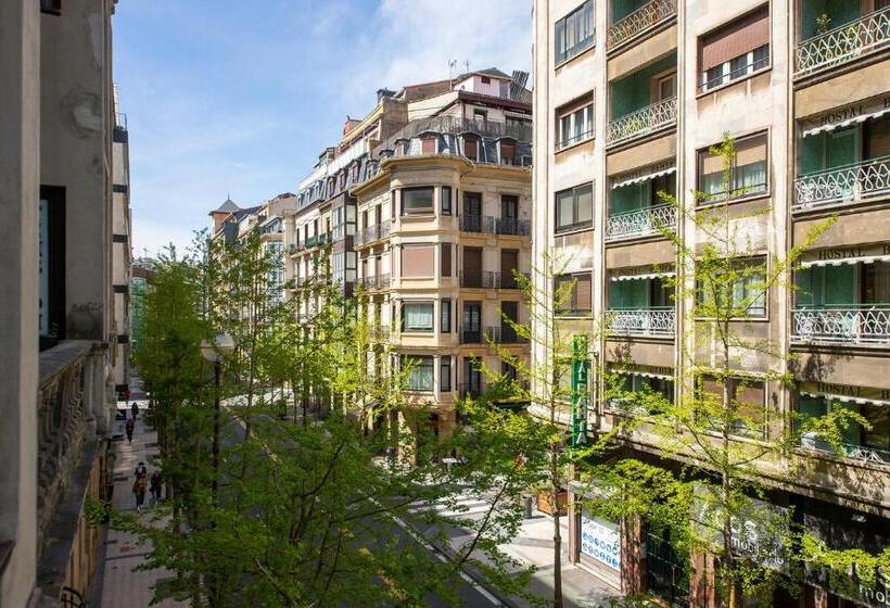 پانسیون Kontxa Guesthouse