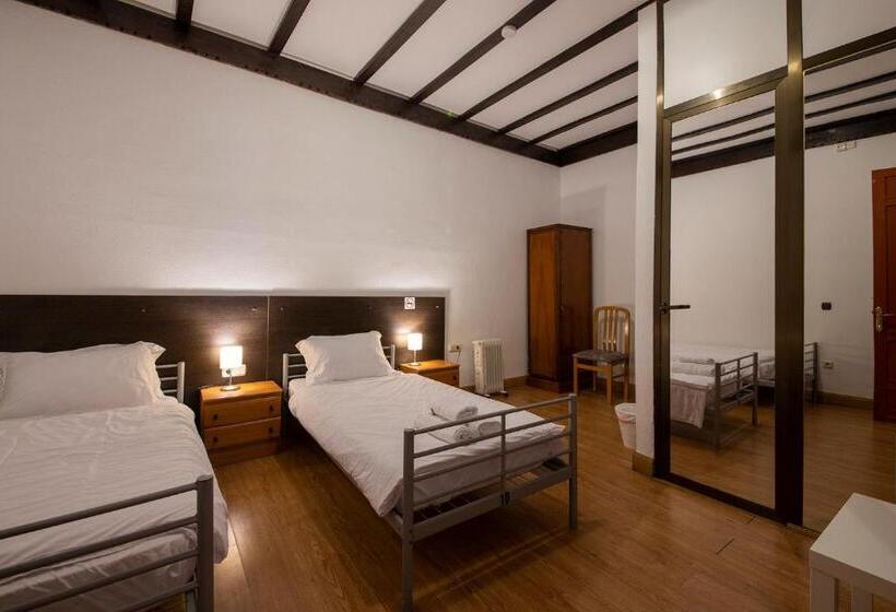 پانسیون Kontxa Guesthouse