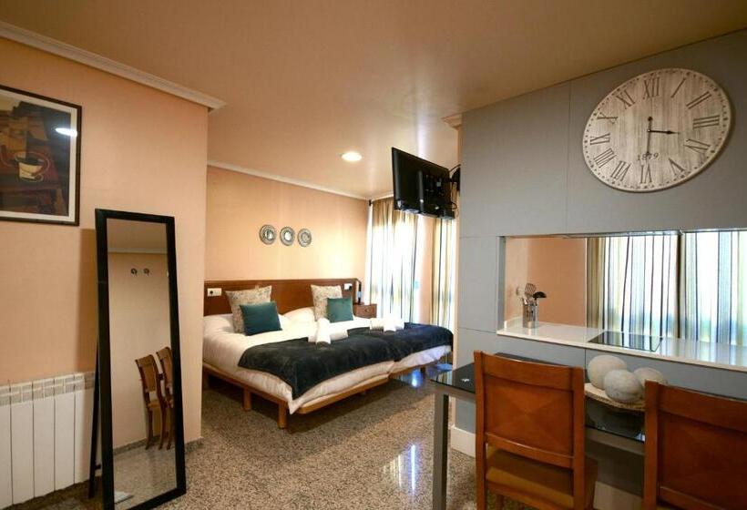 ユースホステル H. O Lar