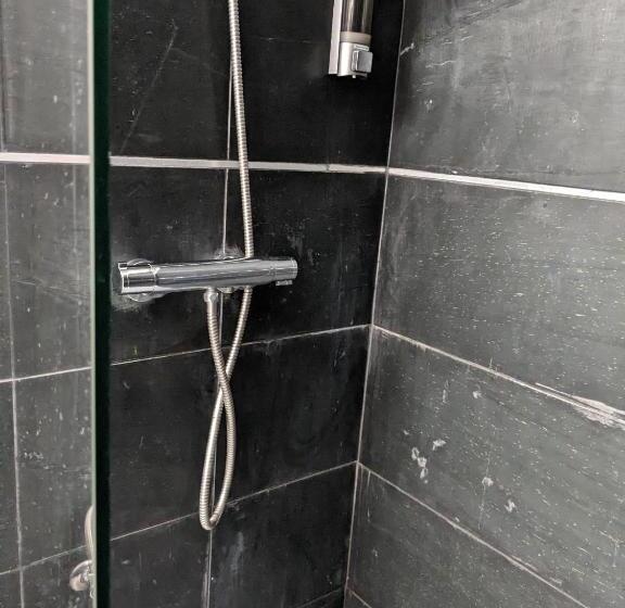 ユースホステル H. O Lar