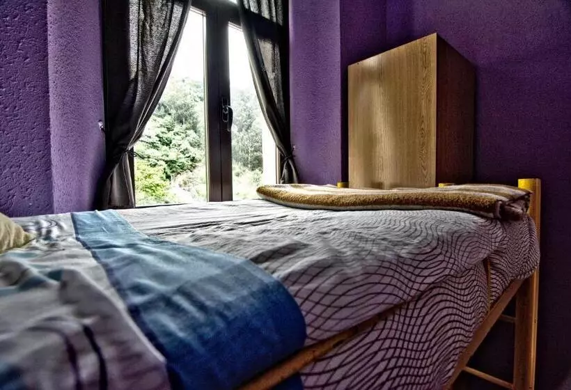 Albergue Juvenil De Bustiello