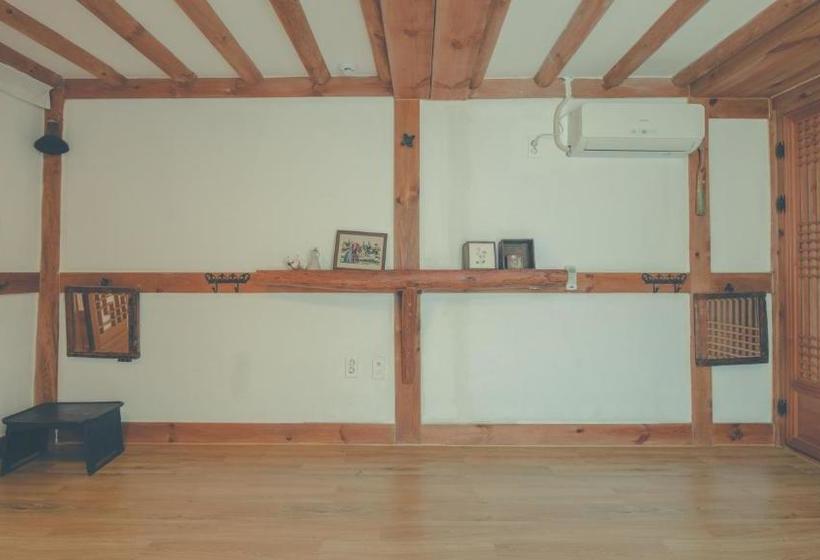 Majatalo Ssamok Ssamok Hanok Guesthouse