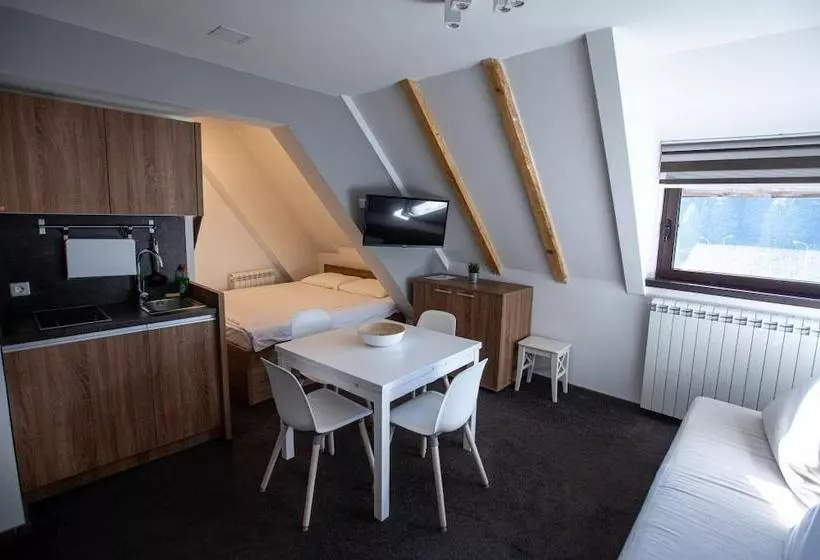 پانسیون Apartments Suncani Vrhovi Kopaonik