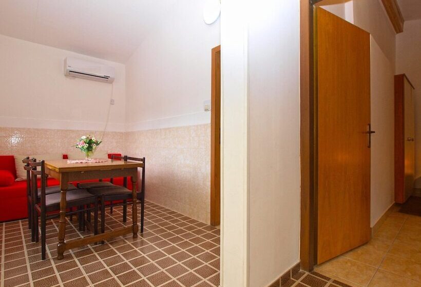 Apartments Ivan 1408