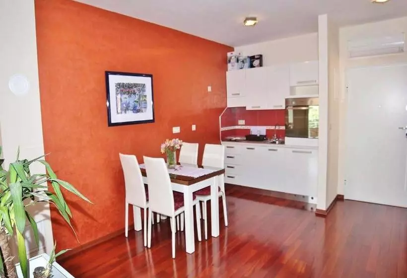 Apartment Gaga
