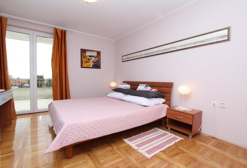 Apartments El Corsaro