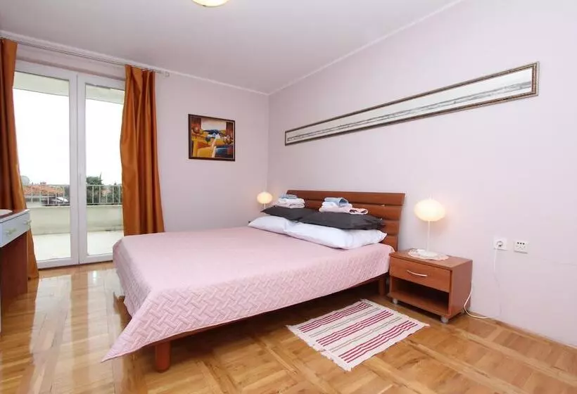 Apartments El Corsaro