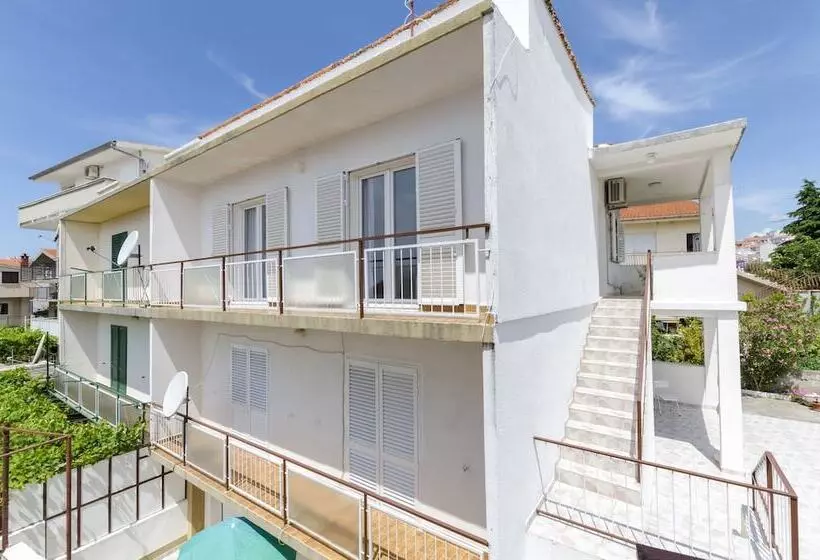 Apartments Visnja