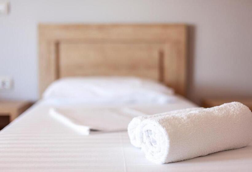 בית מלון כפרי Toni Retzo Rooms