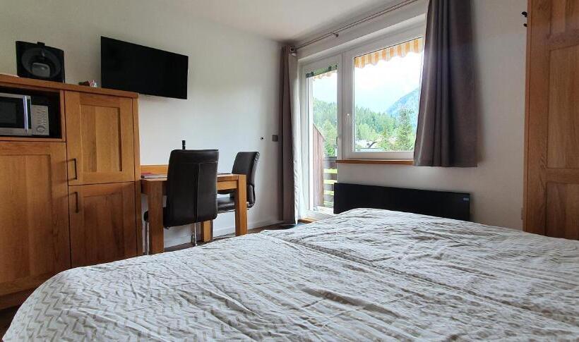 פנסיון Apartments And Rooms Milena