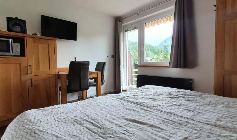 پانسیون Apartments And Rooms Milena