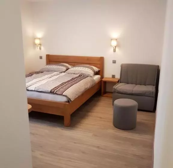 پانسیون Apartments And Rooms Milena