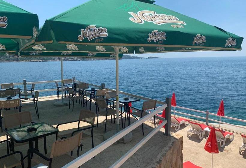 پانسیون Apartments Komina