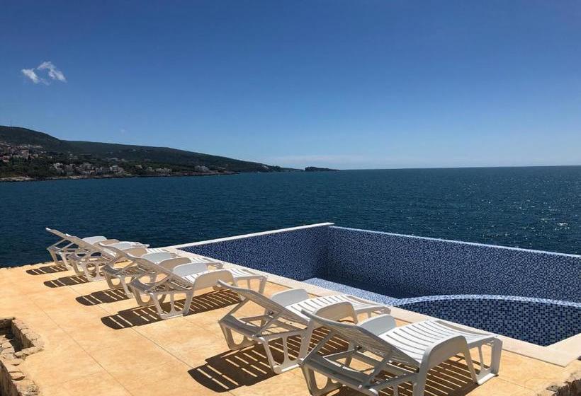 پانسیون Apartments Komina