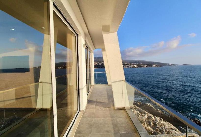 پانسیون Apartments Komina