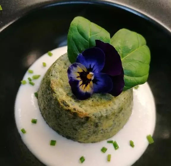 ペンション Q.b. Osteria