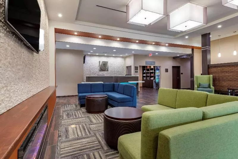 ホテル Comfort Suites