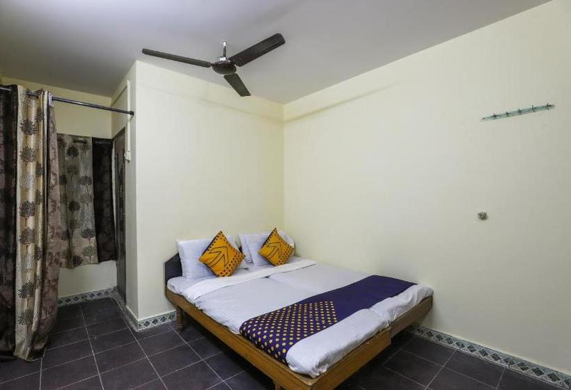 酒店 Spot On 62662 Shree Varai Krupa Guest House