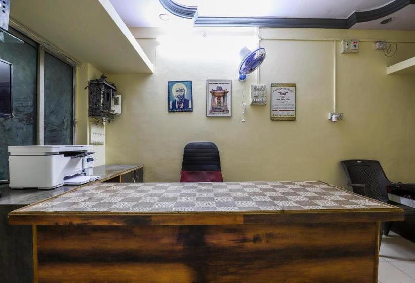 酒店 Spot On 62662 Shree Varai Krupa Guest House