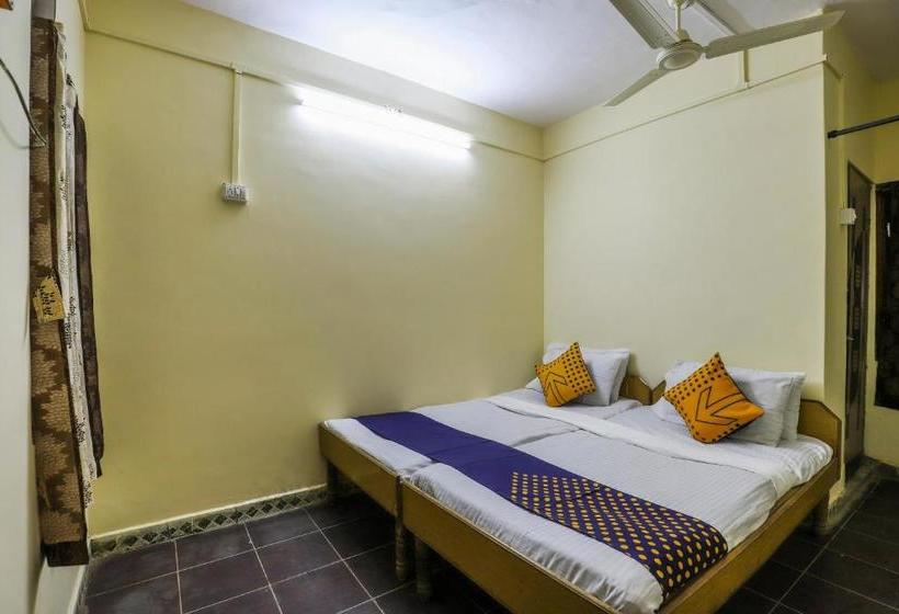 酒店 Spot On 62662 Shree Varai Krupa Guest House