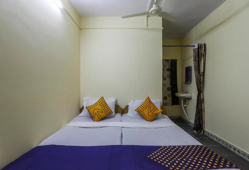 酒店 Spot On 62662 Shree Varai Krupa Guest House