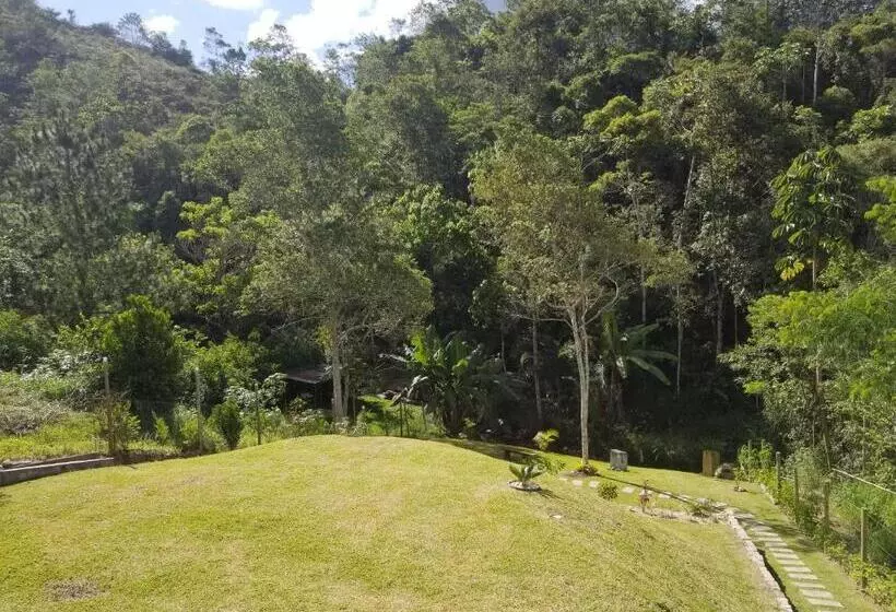 Majatalo Pousada Verde & Rio Lumiar