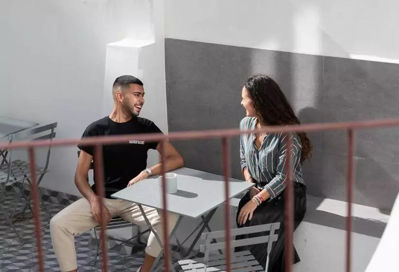 پانسیون The Twenties