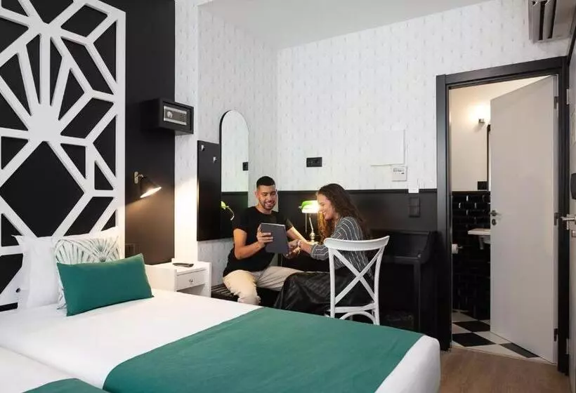 پانسیون The Twenties