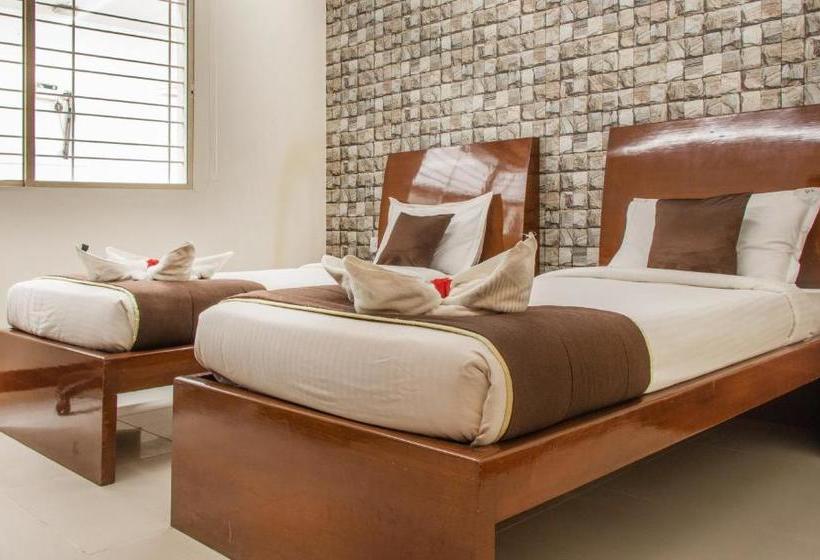 Hotel Omatra Infantry Road