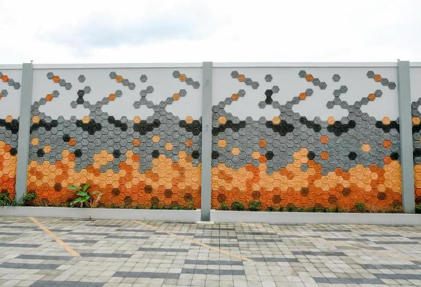 בית מלון כפרי Oyo 2140 Hs Residence