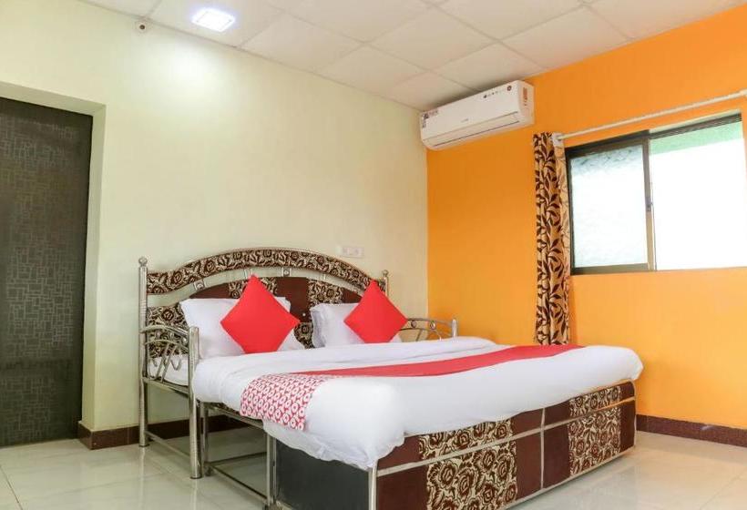هتل Oyo 66401 Matoshree Garden Resort