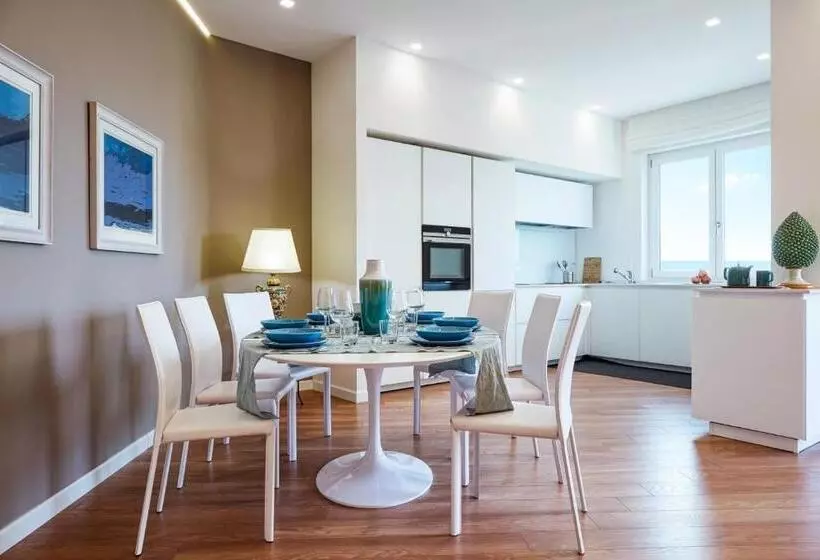 Majatalo Stella Del Mare   Pietre Nere Promenade