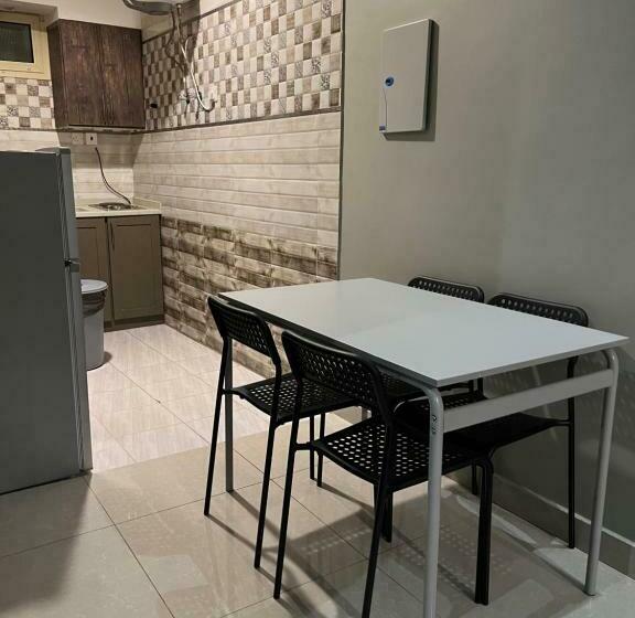 آنتري للشقق المخدومة