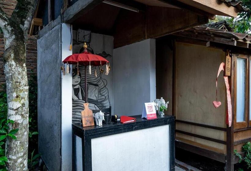 فندق Oyo 2393 Omahe Nawung