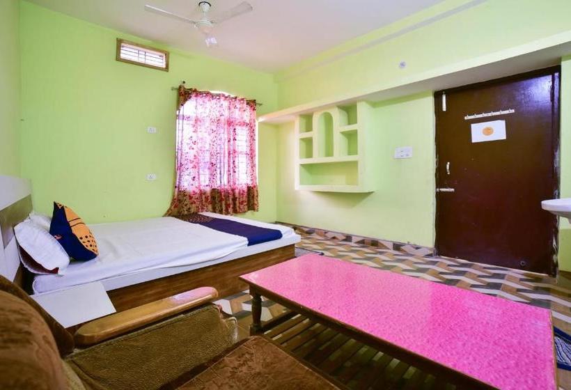 Hotelli Spot On 65055 Sai Kripa Guest House
