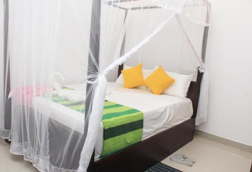 Pensione Bejewelled Sigiriya