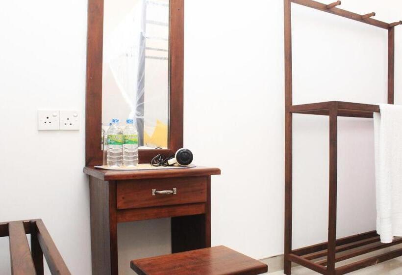 Pensione Bejewelled Sigiriya