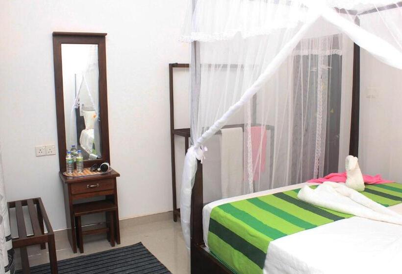 Pensione Bejewelled Sigiriya