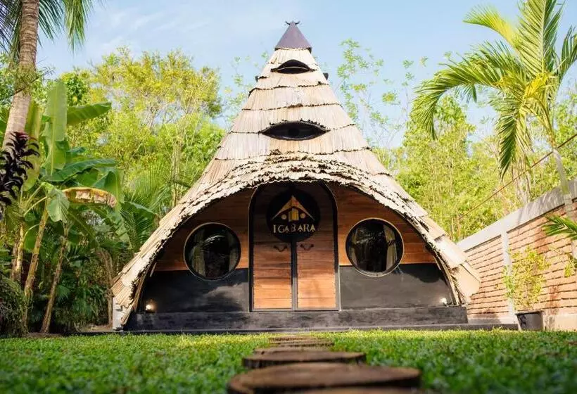 Hotelli Igabara Hobbit House
