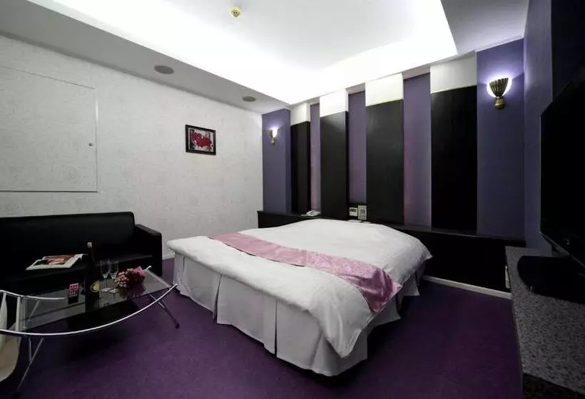 هتل Lala Minato   Adult Only