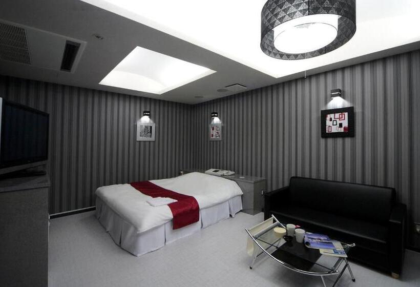 בית מלון כפרי Lala Minato Adult Only