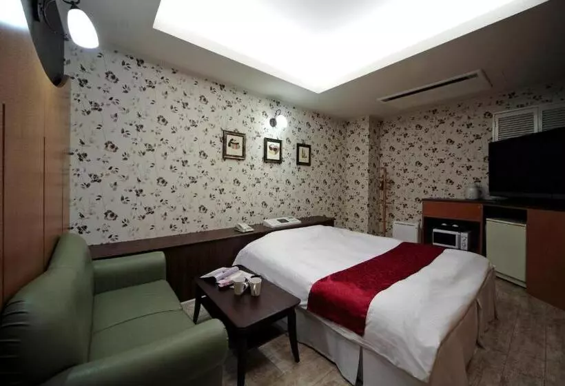 هتل Lala Minato   Adult Only