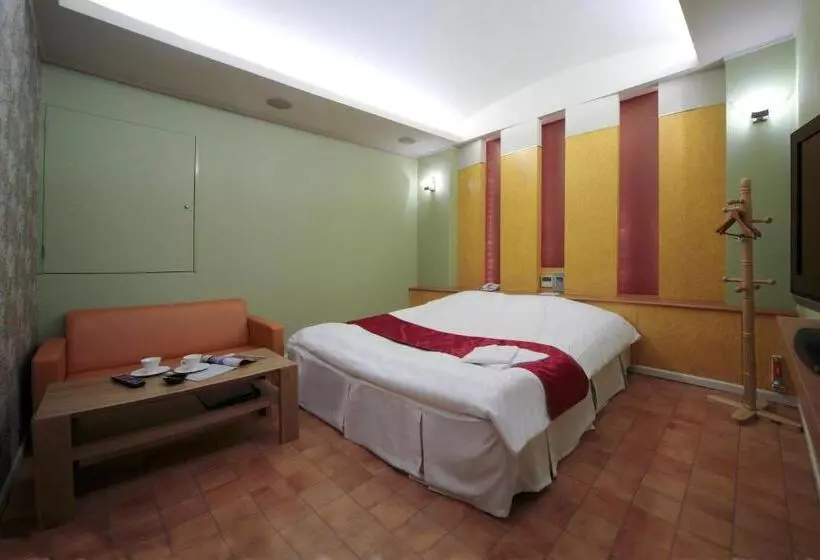 هتل Lala Minato   Adult Only