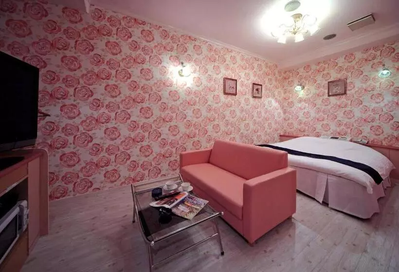 هتل Lala Minato   Adult Only