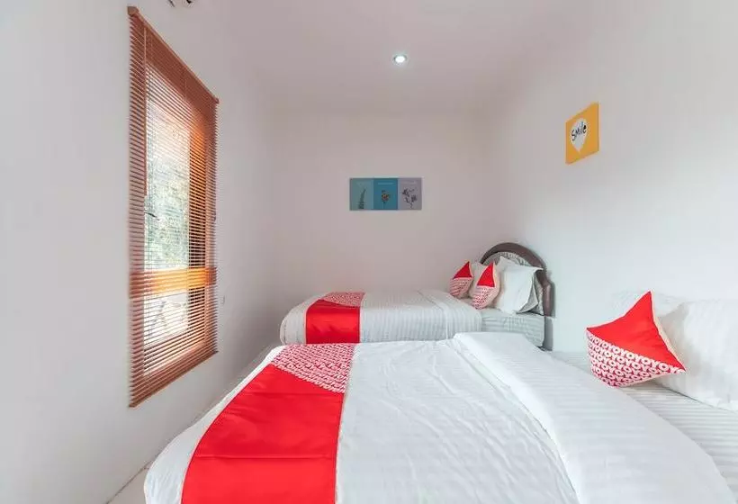 Hotelli Oyo 2229 Dolfie Residence