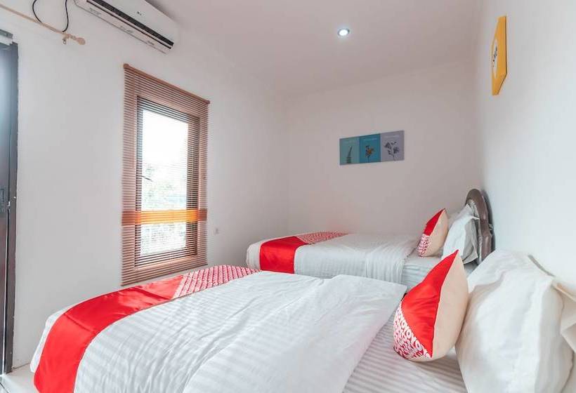 Otel Oyo 2229 Dolfie Residence